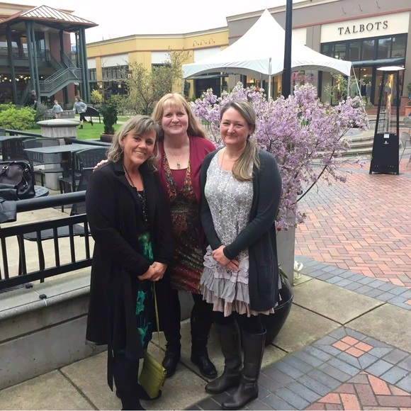 Meet your Posher, Kimberly - Picture 10 of 16